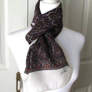 GIM RENOIR Scarf Wrap Vintage 100% Polyester Blue Red Paisley Design Elegant